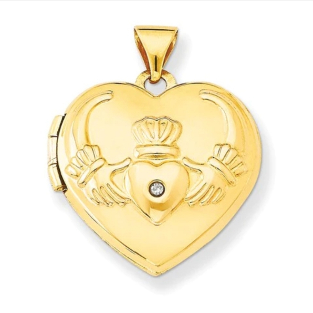 14 Karat Yellow Gold Claddagh Locket
